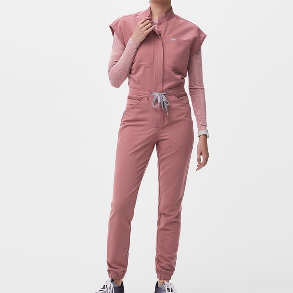 FIGS Scrubsuit-Medium Mauve - Picture 7 of 7
